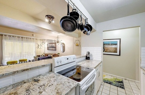 Tarrytown Condo | Westfield Wonder | Historic Tarrytown neighborhood