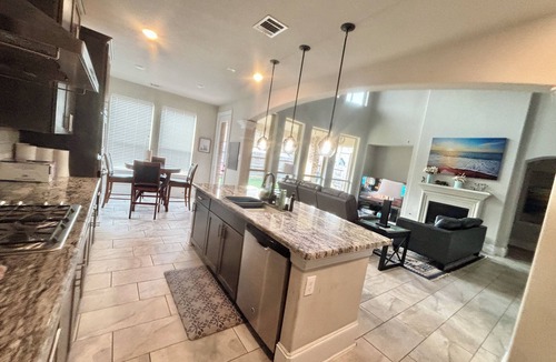 Fall Creek House | Westin home Near Houston Busch Airport