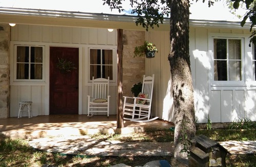Dripping Springs Cottage | Willie Mae’s Cottage at The Homestead B & B