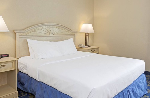East Windsor Hotel | Windsor Hotel