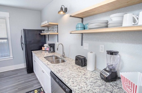 Near East Side House | Wonderful 3 BR 2 BA Near Downtown