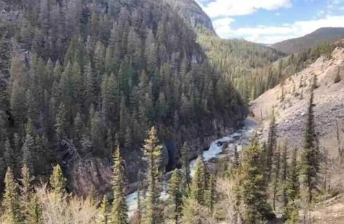 Augusta House | Working Cattle Ranch, Between Yellowstone and Glacier!