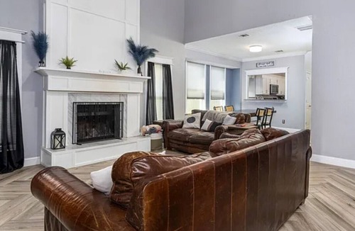 South Arlington House | World Cup,AT&T,Globe Life,Six Flags,Ft Worth-peaceful spaces indoor and out!