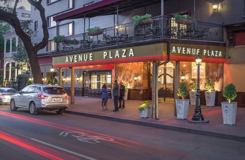 Faubourg Lafayette Resort | Wyndham Avenue Plaza1 bedroom Unit Sleeps 4
