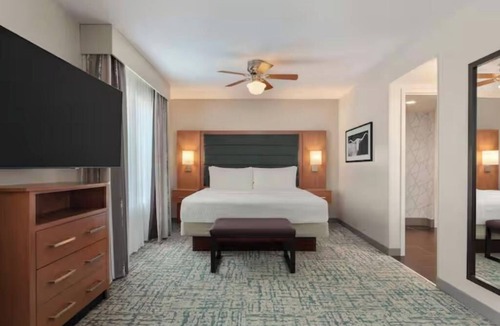 McNeil Hotel | Your Austin Resort Getaway | 4 Family-friendly Units | 3.9 Mi to Pfluger Park