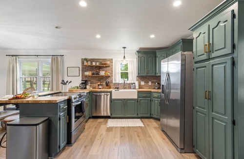 Lafayette House | Your Cajun Adventure Starts Here!