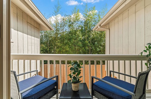 Northwest Dallas House | Your Modern Scandinavian Escape/King Beds/Spa-Like Master Shower/Prime Dallas