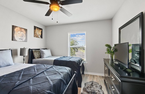 Zachary House | Zachary, LA - close to Golf course, parks and schools. minutes from Baton Rouge