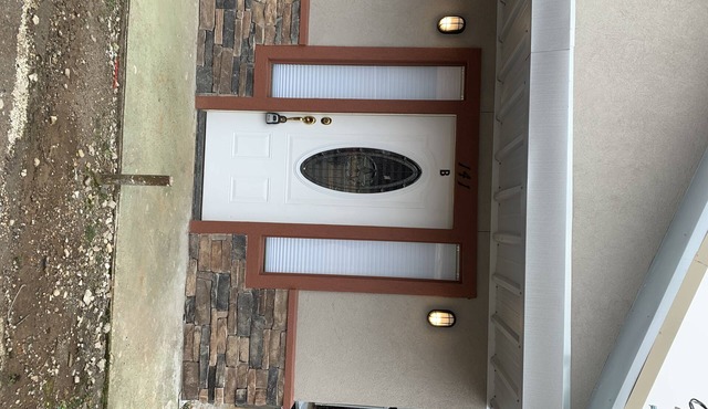 1 bed/1bath Apartment in Downtown Hemphill
