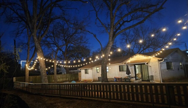 15-min Walk to Stadium w/Huge Yard + Firepit