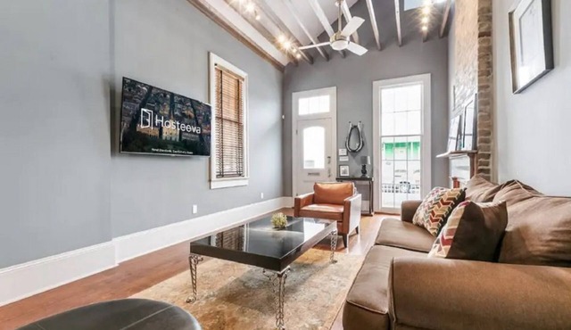 15% OFF Monthly | 10% OFF Weekly-Hosteeva | 2BR Double Steps to St. Charles Ave.