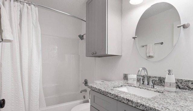 2 Bedroom Apartment in Iowa, La #1