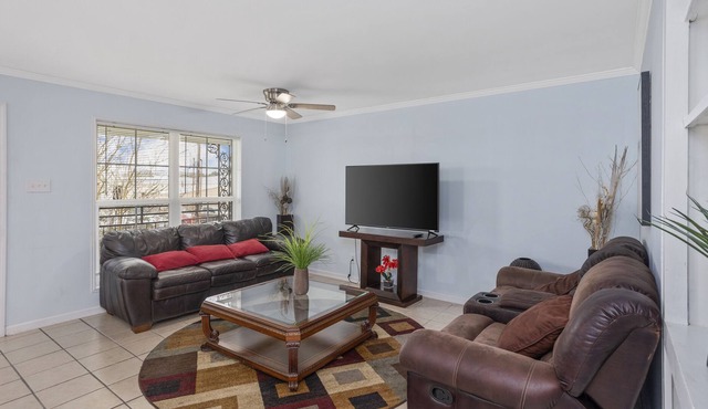 2 Bedroom apartment in Iowa, La #3
