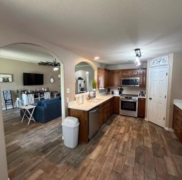 2 KING BEDS and Best location in Burleson!