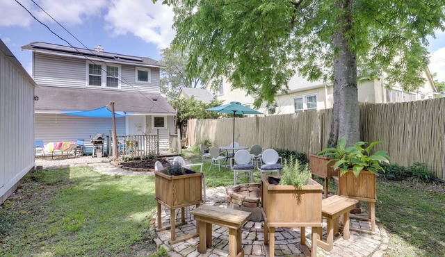 2 Mi to LSU: Mid City Home w/Yard & Patio!