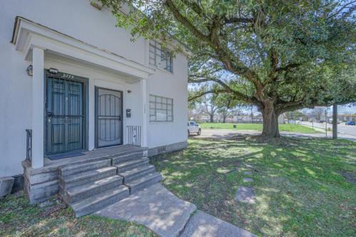 20 Minute Walk to Tiger Stadium - Near Downtown