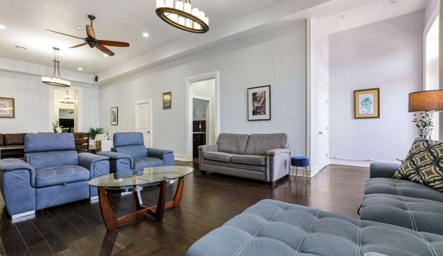 20% OFF Monthly | 10% OFF Weekly-Carondelet Street Stylish Suites