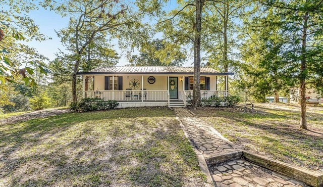 2BR Home Near Sam Rayburn Lake w/Fire Pit