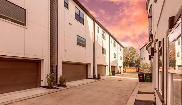 3-Story Downtown Houston Safe Haven