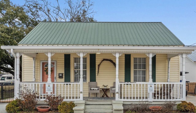 3BR/2BA in the heart of Downtown Ocean Springs! - The Mona Lisa in Ocean Springs