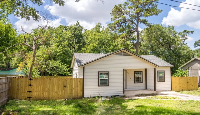 3br/2bath, Hammock /Huge yard/House to yourself