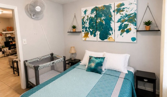3BR.Sleeps11.DallasStadium.6CarDriveway.OneStory