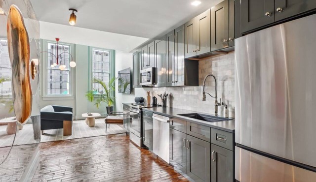 3BR | The Mary Beth Hotel & Gallery