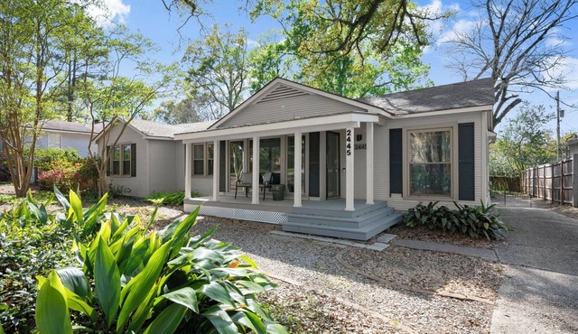 4BR Home Near LSU – Walk to Campus & Lakes!