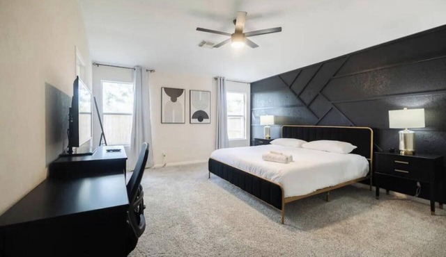4BR | King Bed | World Cup Ready | 15 min to IAH