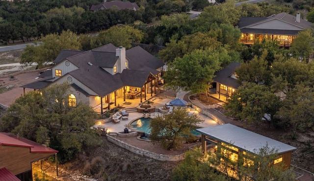 5BR Hill Country | Casita, Pool + 3-Building Compound | Sleeps 18
