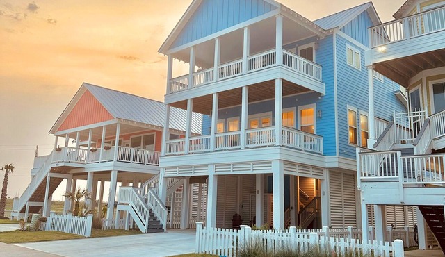 5BR Luxury Beach Retreat - Ocean Views - The Breeze Kneez