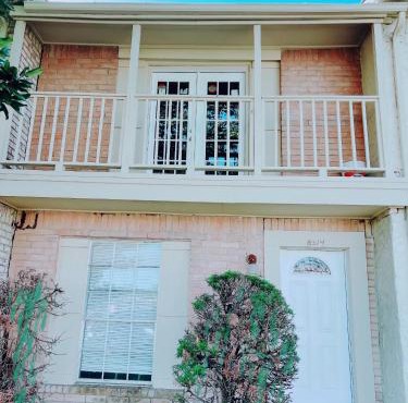 77072 New remodeled Cute Townhome SW