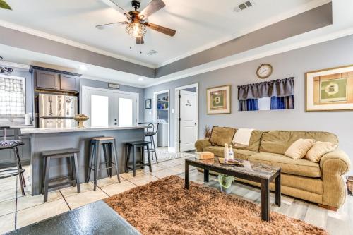 8 Mi to Dwtn Little Rock - Home w/Fenced Yard!