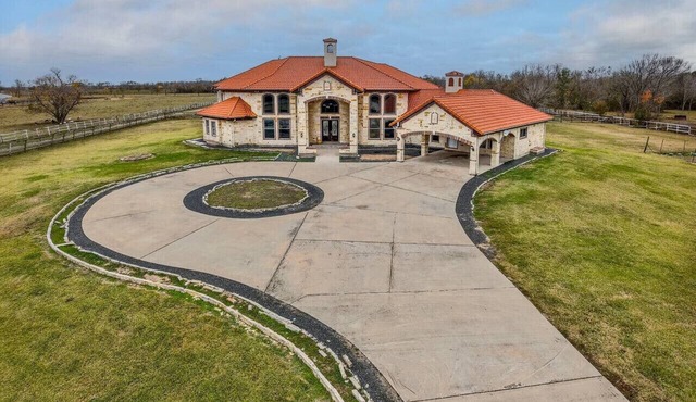 8BR Ranch house perfect for large families/groups