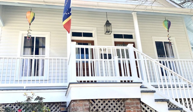 A 126 Year Old Luxury Cottage in Natchez. Free Breakfast Voucher!