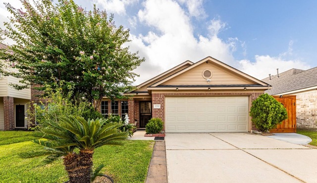 A Charming & beautiful 3 BHK house, in Humble suburb of Houston.