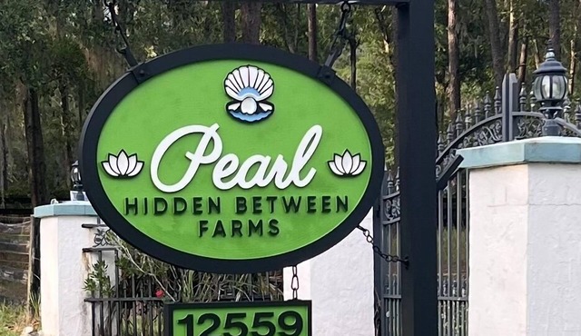 A Pearl hidden between farms, nestled in the Horse Capital of the World. in Reddick