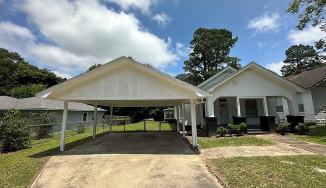 A Quiet Place - Hickory House - 4 Bedrooms