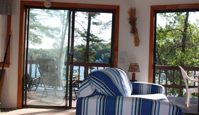 Absolute Lakefront House on Beautiful Bomoseen. in Castleton