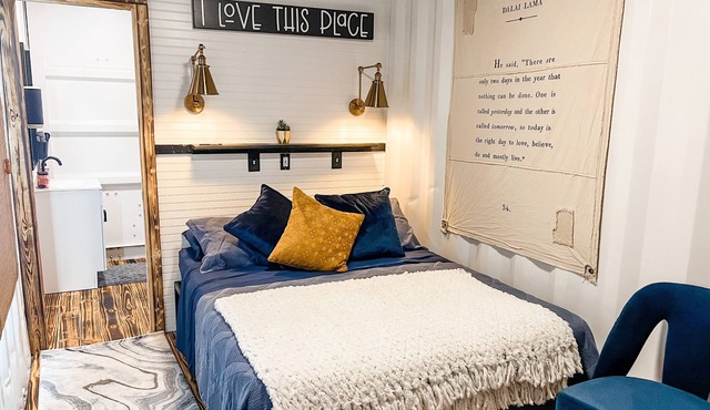 Adorable container villa on Retreat Ranch