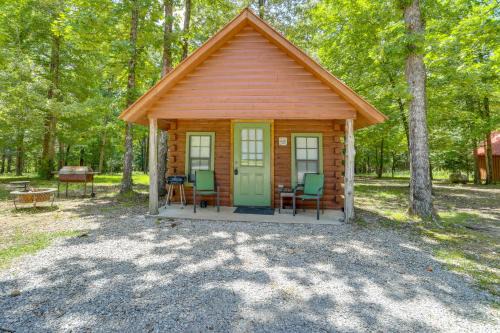 Adventure Awaits! Fifty-Six Cabin Near Caverns