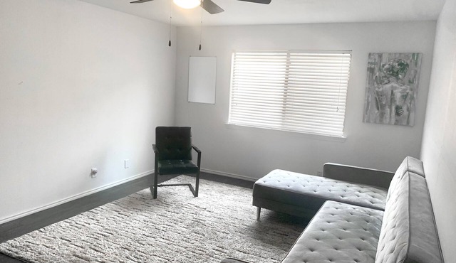Airport<10min - Riverwalk<20min - 2BR Units, Up to 3 Guests