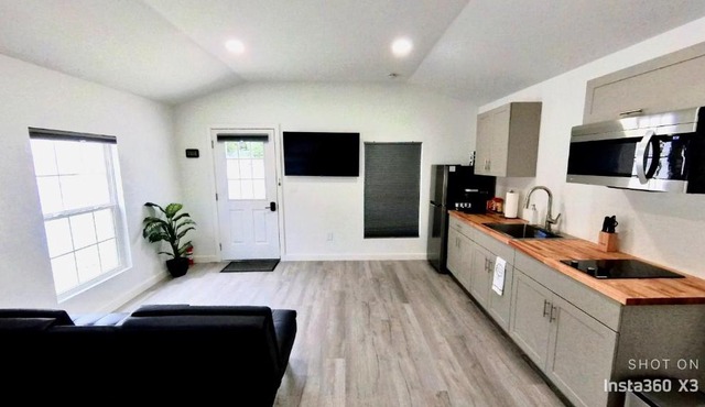 All modern Studio with private entry & parking. in Brandon