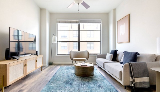Amazing Domain 1BR w/Gym, Pool & W/D, nr restaurants, by Blueground
