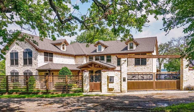 Amazing lakefront home with custom boat dock!