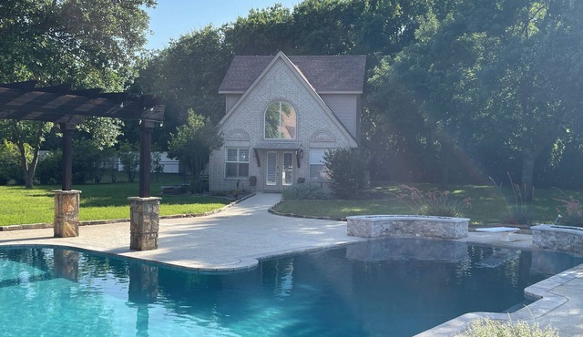 Argyle Cottage with Pool & Hot Tub