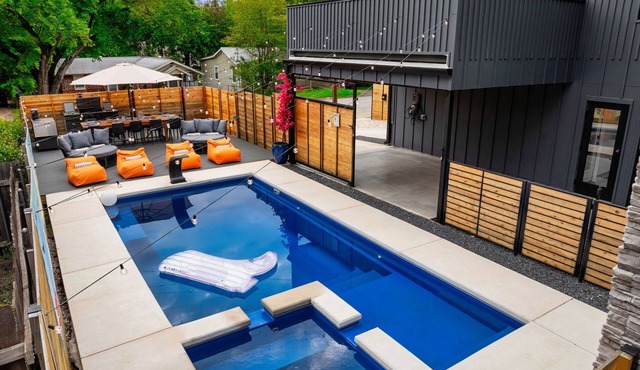 ArtHaus Luxe Home with Pool, Hot Tub, Sauna & Gym