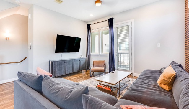 Attractive Midtown House 3BR 3.5BA