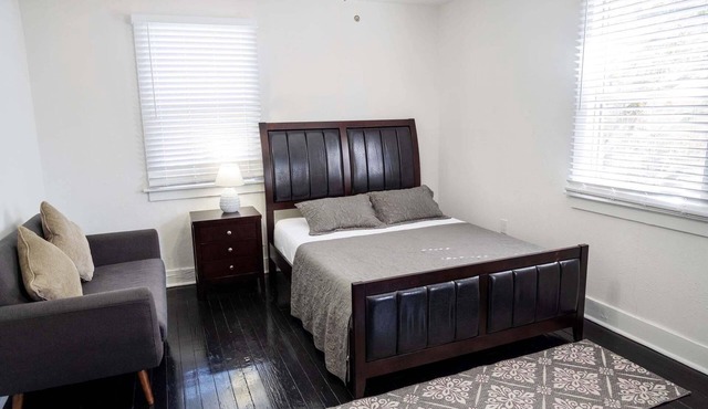 Audubon House Apt.1: 2bd/1ba