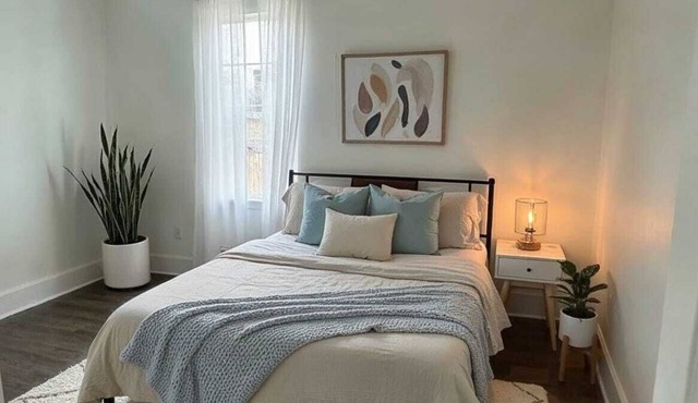 Austin Living at Picnic Dr , Modern, Private & Bright